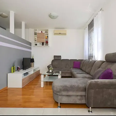 Appartement Luxury Apartmans Podstrana