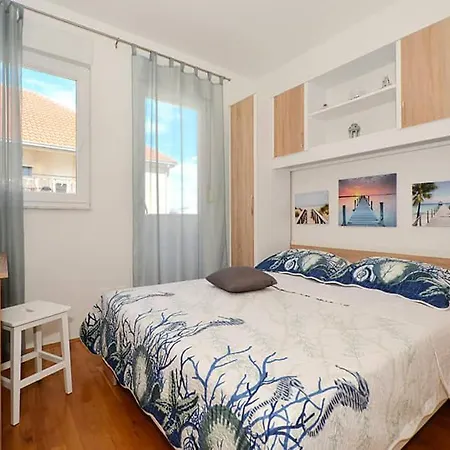 Charlie Apartment