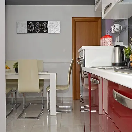 Apartment Charlie Podstrana